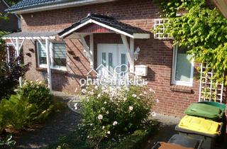 Haus kaufen in 24837 Schleswig, Tolles NR-EFH (2003) mit Wintergarten/Sauna/Kamin/Garage wird frei