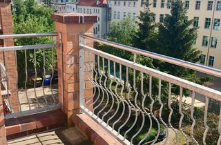 Wohnung mieten in Heinrich-Heine-Straße 18, 19053 Paulsstadt, 2-Zimmer Dachgeschoss-Wohnung mit EBK und Balkon