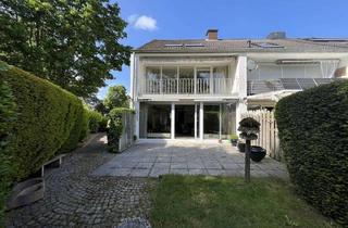 Reihenhaus kaufen in 22869 Schenefeld, Renovierungsbedürftiges Endreihenhaus mit großzügigem Grundstück und Vollkeller
