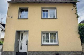 Einfamilienhaus kaufen in 56332 Lehmen, Gemütliches Einfamilienhaus mit Charme, Ausbaupotenzial und hochwertige Einbauküche