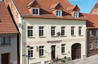 Mehrfamilienhaus kaufen in 39615 Werben, Historisches Mehrfamilienhaus mit Gewerbeeinheit - vollvermietet
