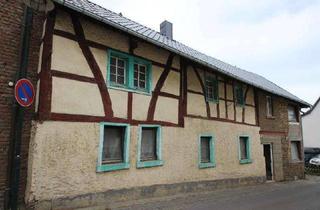 Haus kaufen in 53506 Rech, Handwerker aufgepasst! Historisches sanierungsbedürftiges Fachwerkhaus mit Anbau + viel Baumaterial