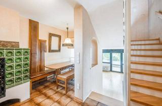 Wohnung kaufen in 82131 Gauting, AIGNER - Gut geschnittene, sanierungsbedürftige Maisonettewohnung mit Dachterrassen in Gauting