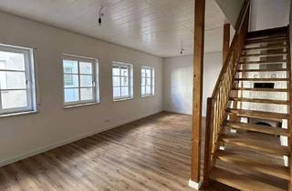Wohnung kaufen in 74613 Öhringen, Kapitalanlage oder Eigenheim: Stilvolle Maisonettewohnung in zentraler Lage