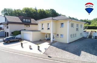 Einfamilienhaus kaufen in 66679 Losheim, Losheim am See / Hausbach - Modernes Einfamilienhaus mit Einliegerwohnung Büro