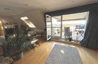 Wohnung kaufen in 41189 Mönchengladbach, Mönchengladbach - Moderne Dachgeschoßwohnung mit Einzelgarage im Herzen von Wickrath