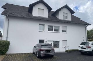 Wohnung kaufen in 37603 Holzminden, Günstige 3-Zimmer-Erdgeschosswohnung mit Balkon in Holzminden