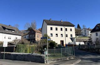 Doppelhaushälfte kaufen in 35781 Weilburg, Gepflegte Doppelhaushälfte mit zwei Wohnungen und schönem Gartengrundstück in Weilburg - Ahausen