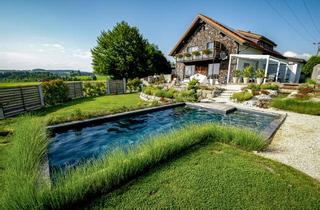 Haus kaufen in 88353 Kißlegg, Exklusives Ferienhaus mit hohem Renditepotential - 4 Wohneinheiten & nachhaltiges Konzept - Allgäu