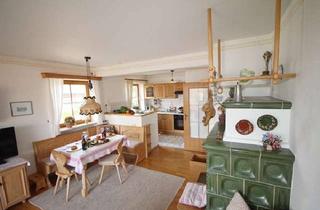 Wohnung kaufen in 86983 Lechbruck, Wohngenuss Landleben - Kachelofen - großer Südbalkon - Seenähe - Bergblick