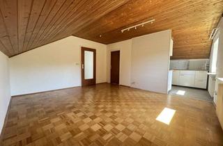 Wohnung kaufen in 82256 Fürstenfeldbruck, Gemütliche DG-Wohnung in Gepflegtem MFH - Selbstnutzung oder Kapitalanlage