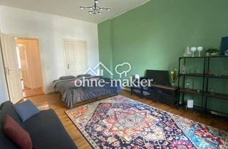Wohnung mieten in 10245 Berlin, 2-Zimmer Altbau mit Balkon - Neu möbliert & voll ausgestattet - Friedrichshain