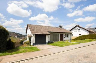 Einfamilienhaus kaufen in 79822 Titisee-Neustadt, Titisee-Neustadt - RESERVIERT I Das Galerie-Haus: Familienidylle mit Potenzial - Massives Haus mit großem Grundstück