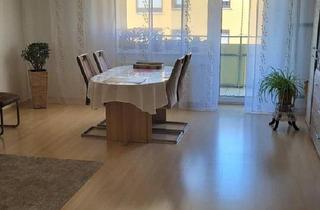 Wohnung kaufen in 97469 Gochsheim, Gochsheim - Helle 4 Zimmer-Wohnung (107,52 m²) mit Balkon.