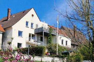 Mehrfamilienhaus kaufen in 32683 Barntrup, Barntrup - Genial: Drei- Familienhaus mit wunderbarem Blick, Stadtrand