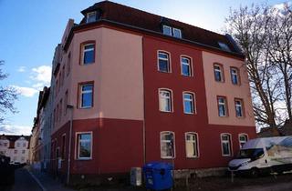 Mehrfamilienhaus kaufen in 38820 Halberstadt, Halberstadt - Attraktives Renditeobjekt: Mehrfamilienhaus mit 8 WE + 3 Garagen