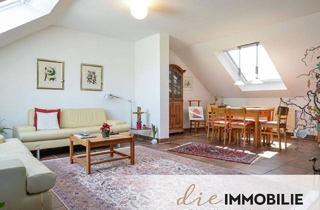 Wohnung kaufen in 51469 Bergisch Gladbach, Bergisch Gladbach - Licht, Ruhe & Charme - 3-Zimmer-Dachgeschosswohnung in bester Lage von Paffrath!