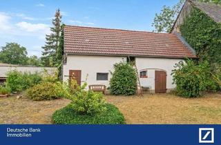 Haus kaufen in 16835 Lindow, Lindow - Zweifamilienhaus mit Garten im Hofambiente in Lindow