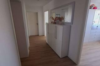 Wohnung kaufen in 71065 Sindelfingen, Stilvolle, neuwertige 4-Raum-Wohnung mit Balkon und EBK in Sindelfingen
