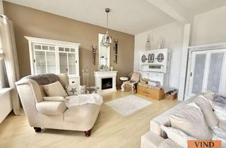 Wohnung kaufen in 26382 Innenstadt, Vollmöblierte Altbauwohnung mit Stil und Charme in Wilhelmshaven
