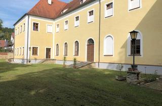 Wohnung mieten in 85410 Haag, Exklusive 3,5-Zi-WHG mit EBK in ehemaliger Schlossbrauerei