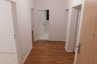 Wohnung mieten in An Den Pappeln 2a, 61440 Oberursel, Top 3 Zimmer Wohnung mit Balkon, Feldrand, Natur, Wiesen direkt v. d. Haustür, TL-Bad, Einbauküche