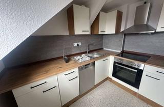 Wohnung mieten in Breite Straße 15, 09337 Hohenstein-Ernstthal, gemütliche kleine 2 Raum Wohnung mit neuer Einbauküche