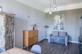 Wohnung mieten in Glasower Straße 51a, 12051 Neukölln, 1.5 Zimmer Altbauwohnung mit Balkon ab 01.07