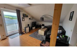 Wohnung mieten in Unter Dem Dorf, 36110 Schlitz, Attraktive und gepflegte 2-Raum-DG-Wohnung mit Balkon und EBK in Schlitz