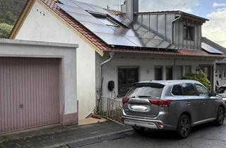 Haus kaufen in 67468 Frankeneck, in Vorbereitung - Dreifamilienhaus (zur Zeit vermietet) mit einer Garage und Garten in Frankeneck