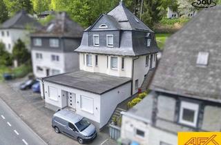 Einfamilienhaus kaufen in 59929 Brilon, Schick Wohnen + über 100 m² Nutzfl. inklusive! Modernes EFH mit ELW/Büro in Brilon-Wald