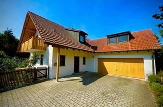 Einfamilienhaus kaufen in 85405 Nandlstadt, Großzügiges, freistehendes und saniertes Einfamilienhaus (Massivbauweise) mit großem Garten