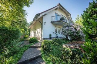 Einfamilienhaus kaufen in 69231 Rauenberg, Traumhaft Wohnen mit Schlossblick! Geräumiges Einfamilienhaus mit Garten in Rauenberg-Rotenberg