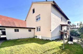 Haus kaufen in 87751 Heimertingen, Zwei großzügige 4-Zimmerwohnungen, vermietete Dachgeschossfläche, Garten und Doppelgarage!