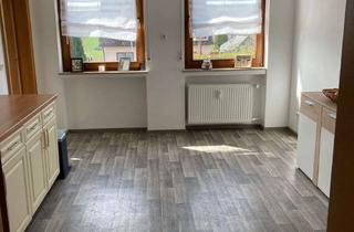 Wohnung mieten in Sankt-Aldegundis-Straße 12, 55432 Damscheid, DAMSCHEID | 93 qm 3,5 ZKB + WC + moderne EBK zu vermieten