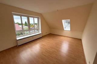 Wohnung mieten in Höpen 13, 24594 Hohenwestedt, *Lichtdurchflutete 3- Zimmer-Dachgeschoß-Wohnung mit Wannenbad*