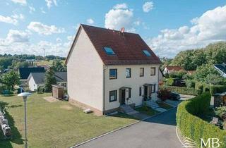 Haus kaufen in Bergstraße, 08496 Neumark, Ihr neues Zuhause mit toller Aussicht