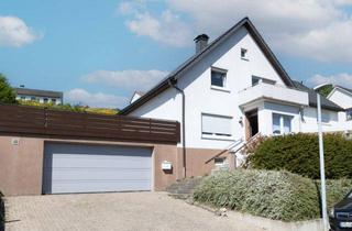 Einfamilienhaus kaufen in 32120 Hiddenhausen, Wohnen mit Aussicht: Charmantes Einfamilienhaus in ruhiger Höhenlage von Hiddenhausen