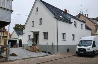 Haus kaufen in 74357 Bönnigheim, Bönnigheim - Haus Bönnigheim 453 qm 2 Wohnungen 1 Laden Garage