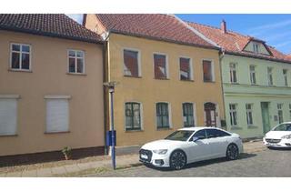 Reihenhaus kaufen in 18465 Tribsees, Tribsees - Geräumiges, preiswertes 5-Zimmer-Reihenhaus in Tribsees