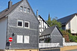 Einfamilienhaus kaufen in 35753 Greifenstein, Greifenstein - Einfamilienhaus, ehem. Bauernhaus