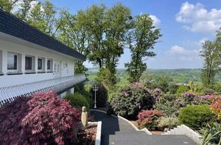 Villa kaufen in 51515 Kürten, Panoramablick, moderne Ausstattung, parkähnl. Grundstück, Vorbescheid für 2 Wohnhäuser