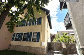Einfamilienhaus kaufen in 55437 Ober-Hilbersheim, Gepflegtes und charmantes Einfamilienhaus mit sonnigem Hof und Nebengebäuden in ruhiger Ortskernlage