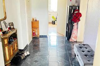 Wohnung kaufen in 31303 Burgdorf, Burgdorf - 3-Zi.-Dachgeschosswohnung mit Sonnenbalkon und EBK in Burgdorf