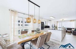 Wohnung kaufen in 73342 Bad Ditzenbach, Einziehen & genießen: Neuwertige 4,5-Zi.-Whg. mit Luxusküche, 2 Balkonen, 2 Bäder & Aufzug, Bj. 2021