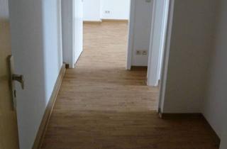 Wohnung kaufen in 01609 Gröditz, Schöne gepflegte 2-Raum-EG-Wohnung mit Balkon in Gröditz (Renditeobjekt) provisionsfrei