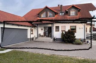 Wohnung kaufen in Schönbuchstraße 34/1, 72202 Nagold, Familienspass auf 171qm +51qm Nutzfläche und gr. Garten und Doppelrage und ....