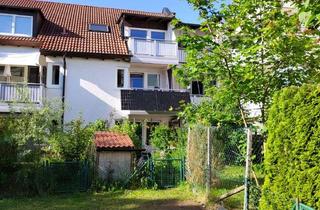 Wohnung kaufen in 82362 Weilheim, 2-Zimmer-Dachgeschosswohnung mit offenem Dachstuhl - provisionsfrei!