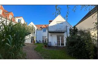 Wohnung mieten in 65239 Hochheim, Stilvolle, gepflegte 2-Zimmer-Dachgeschosswohnung mit geh. Innenausstattung mit Balkon und EBK