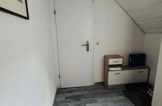 Wohnung mieten in Marktstraße, 72793 Pfullingen, modernisierte 5-Raum-DG-Wohnung mit Einbauküche in Pfullingen